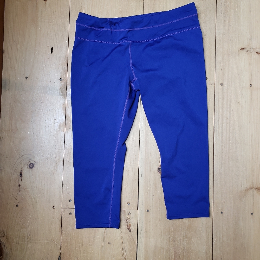 Athleta Sonar Capri